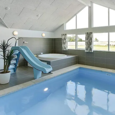 Xlii Holiday home *