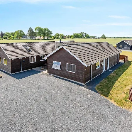 18 Person In * Bogense